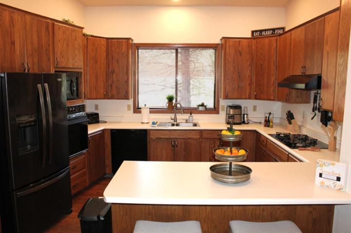 Kathys Cabin, King Bed, Hot Tub, Near-Nau & Downtown Attractions, Perfect Year-Round Mountain Getaway Флагстафф Экстерьер фото
