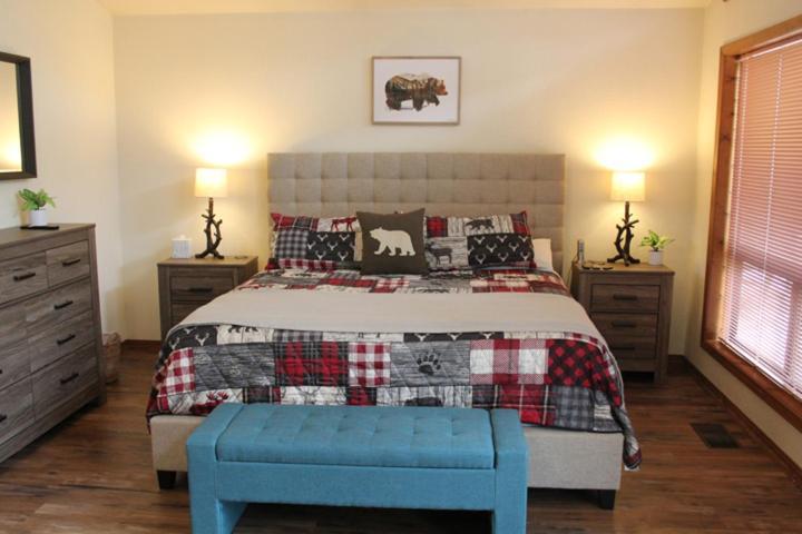 Kathys Cabin, King Bed, Hot Tub, Near-Nau & Downtown Attractions, Perfect Year-Round Mountain Getaway Флагстафф Экстерьер фото