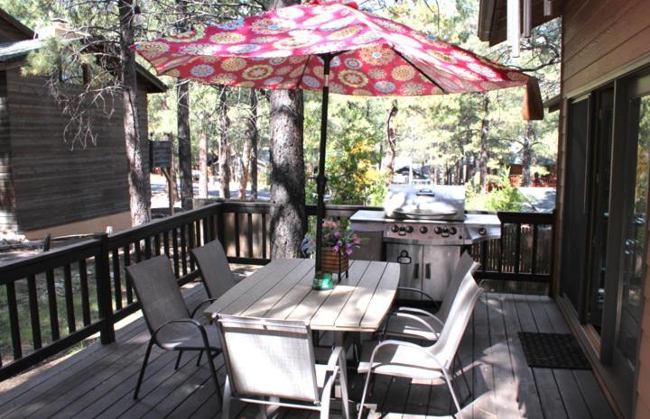 Kathys Cabin, King Bed, Hot Tub, Near-Nau & Downtown Attractions, Perfect Year-Round Mountain Getaway Флагстафф Экстерьер фото